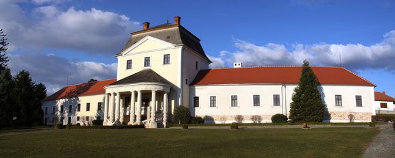 Großwarasdorf_-_Nebersdorf__Schloss__01_.jpg  