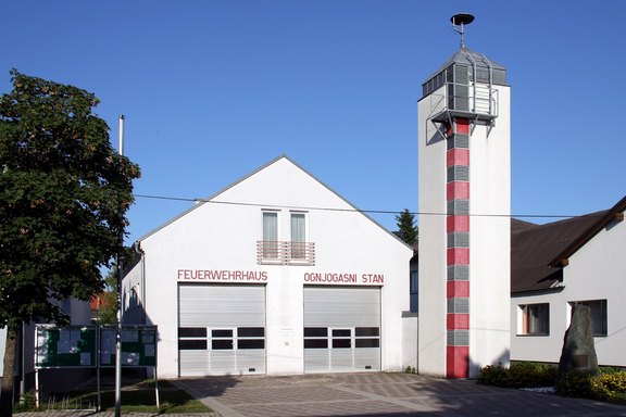 Großwarasdorf_-_Fire_station__01___Groß_.jpg  