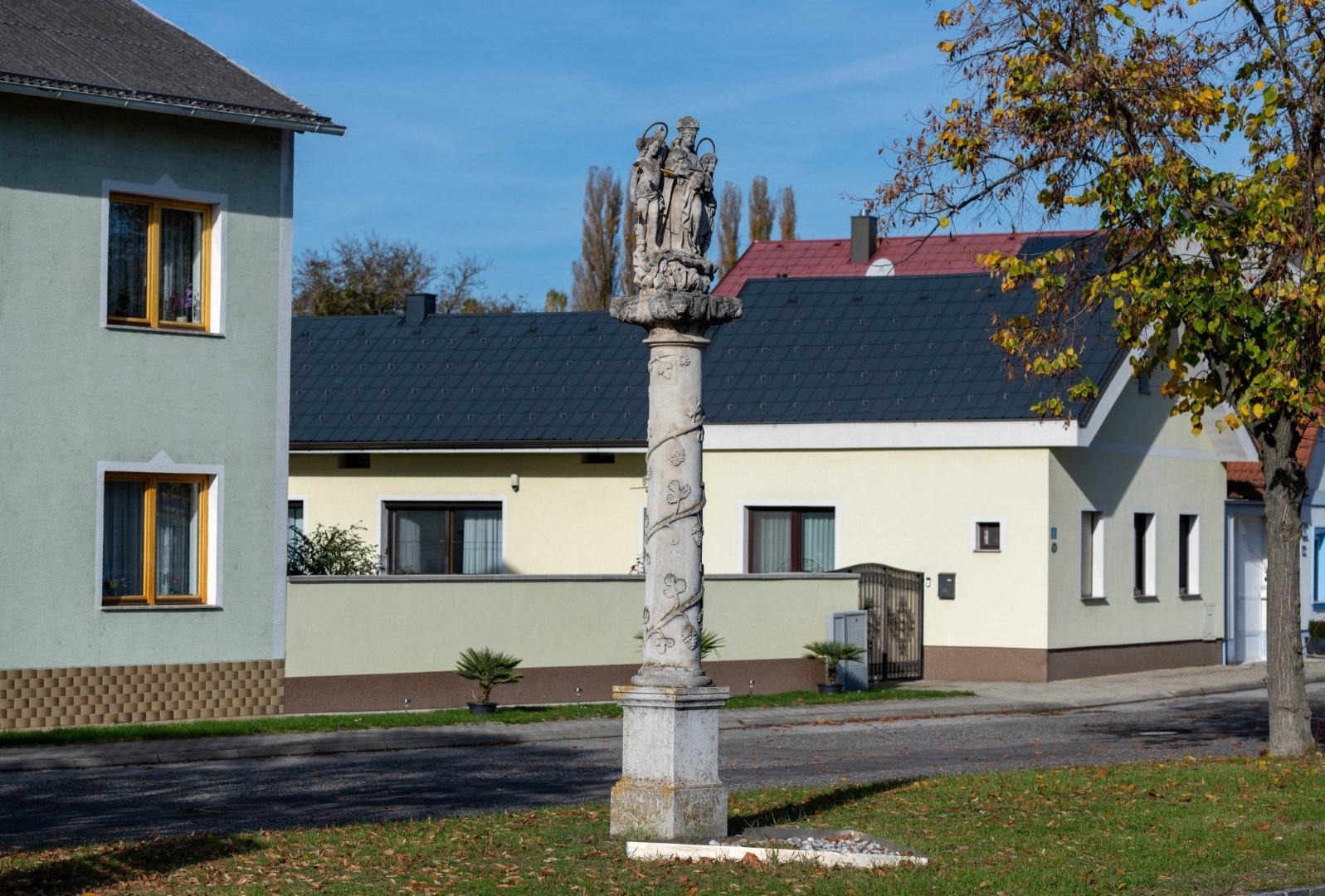 [Translate to Burgenland-Kroatisch:] Pestsäule in Großwarasdorf