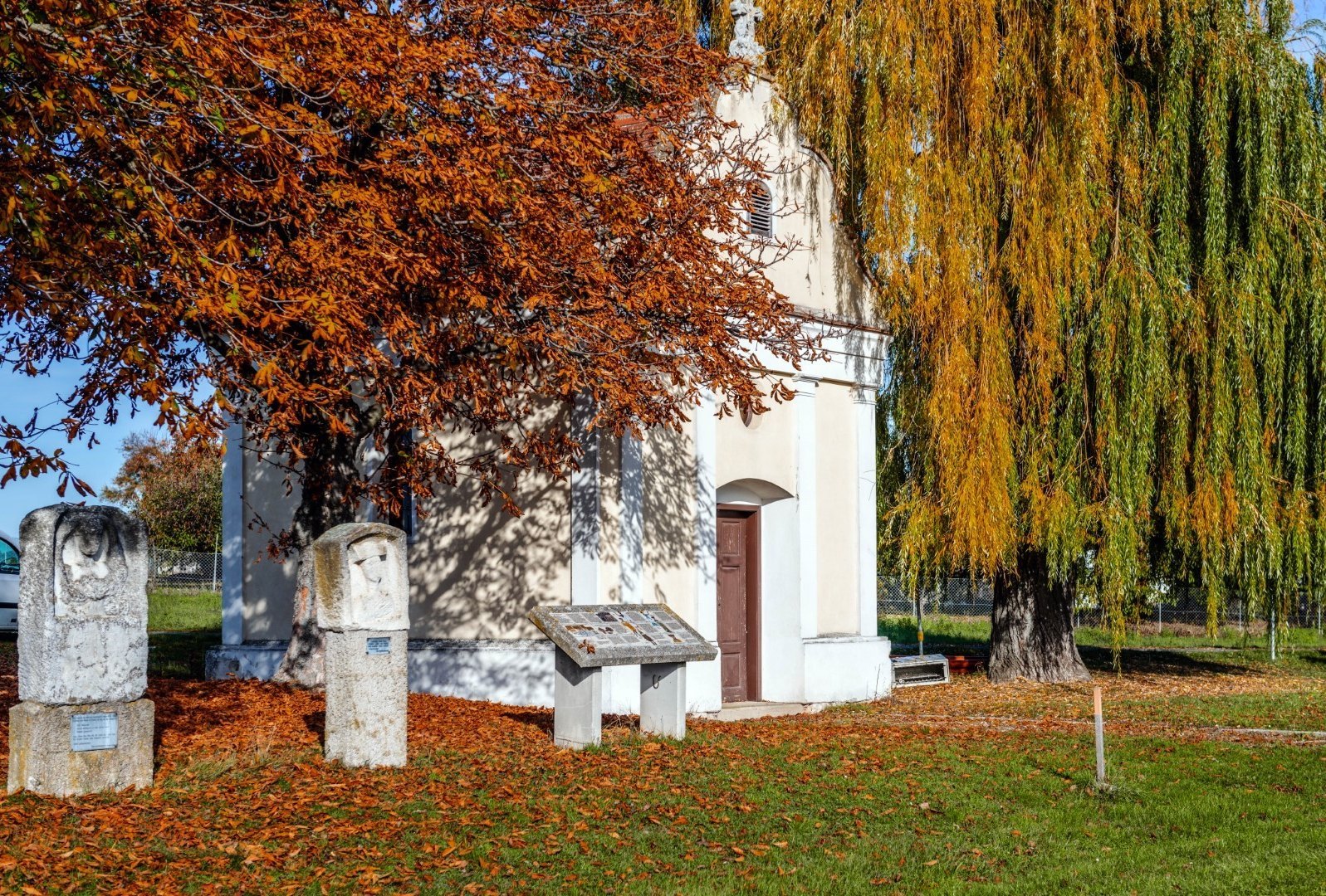 [Translate to Burgenland-Kroatisch:] seitliche Ansicht der Gemeindekapelle